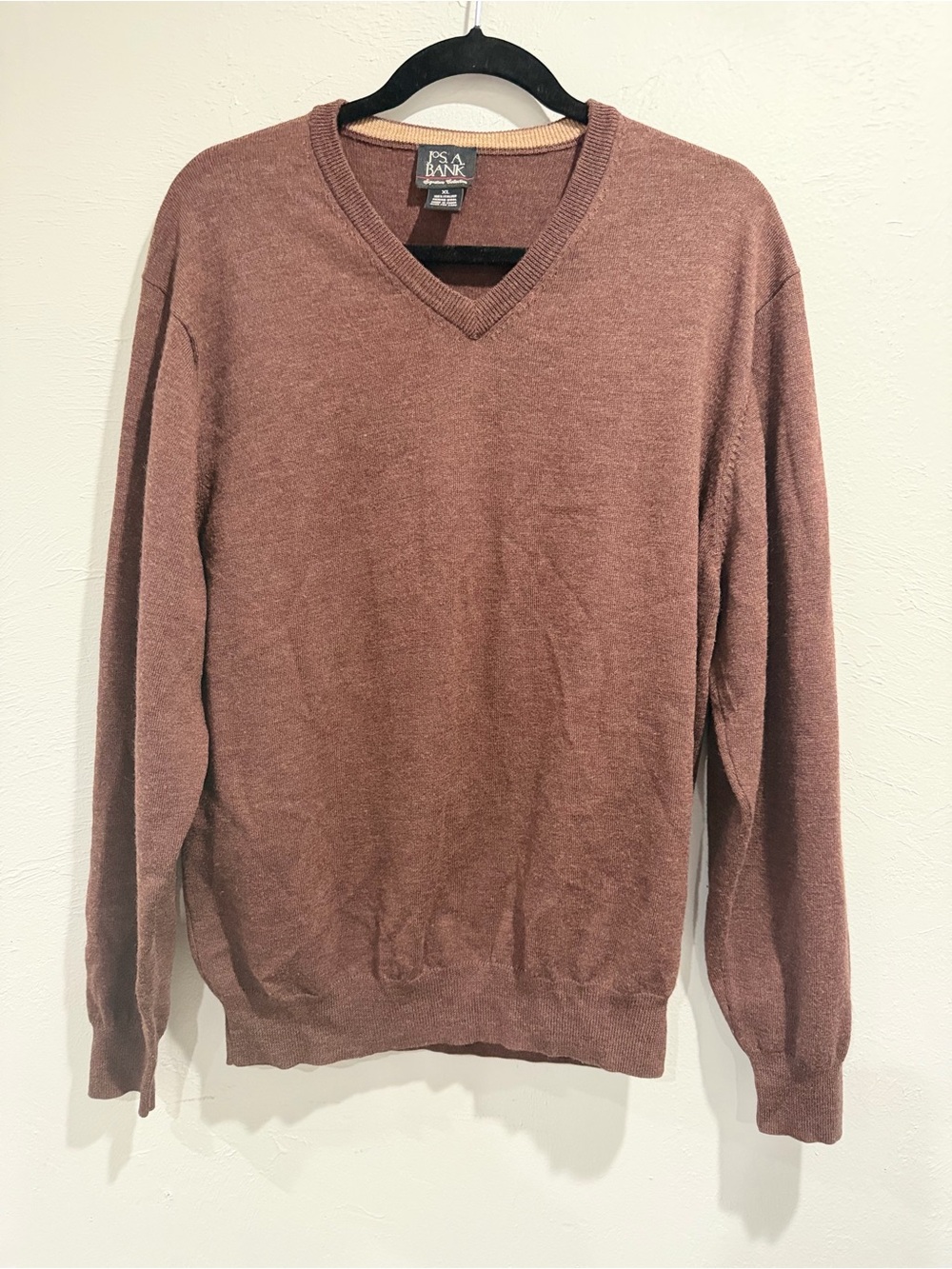 Jos. A. Bank Signature Collection XL 100% Italian Merino Wool V-Neck Sweater